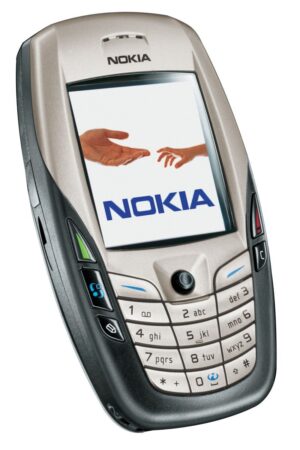 סמארטפון טלפון סלולרי NOKIA דגם 8210 בצבע חול