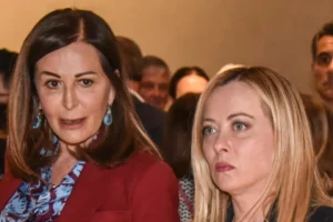 שואב אבק רובוטי שוטף MOVA דגם E30 Ultra בצבע לבן